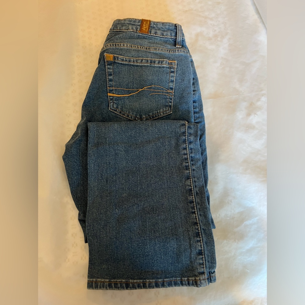Aura brand jeans size 8